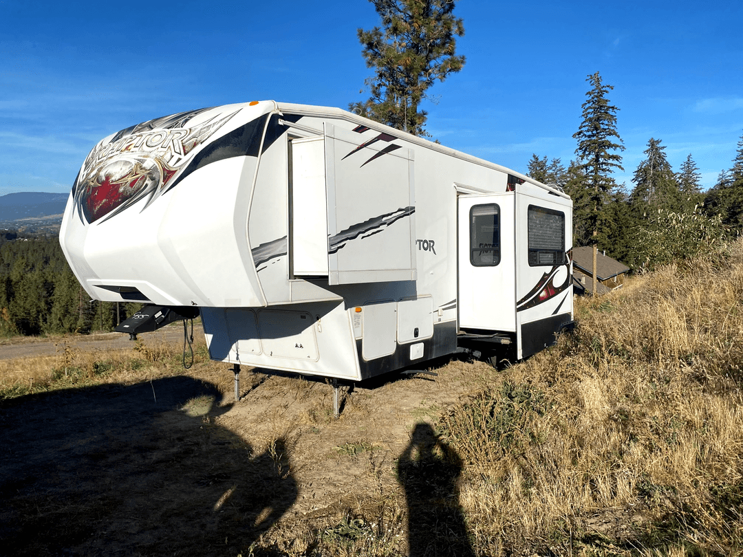 2012 Keystone RAPTOR RP297SE, fifth wheel Toy Hauler-EXC .Cond - 8 - 1732122014214_tempImageo2uYE6