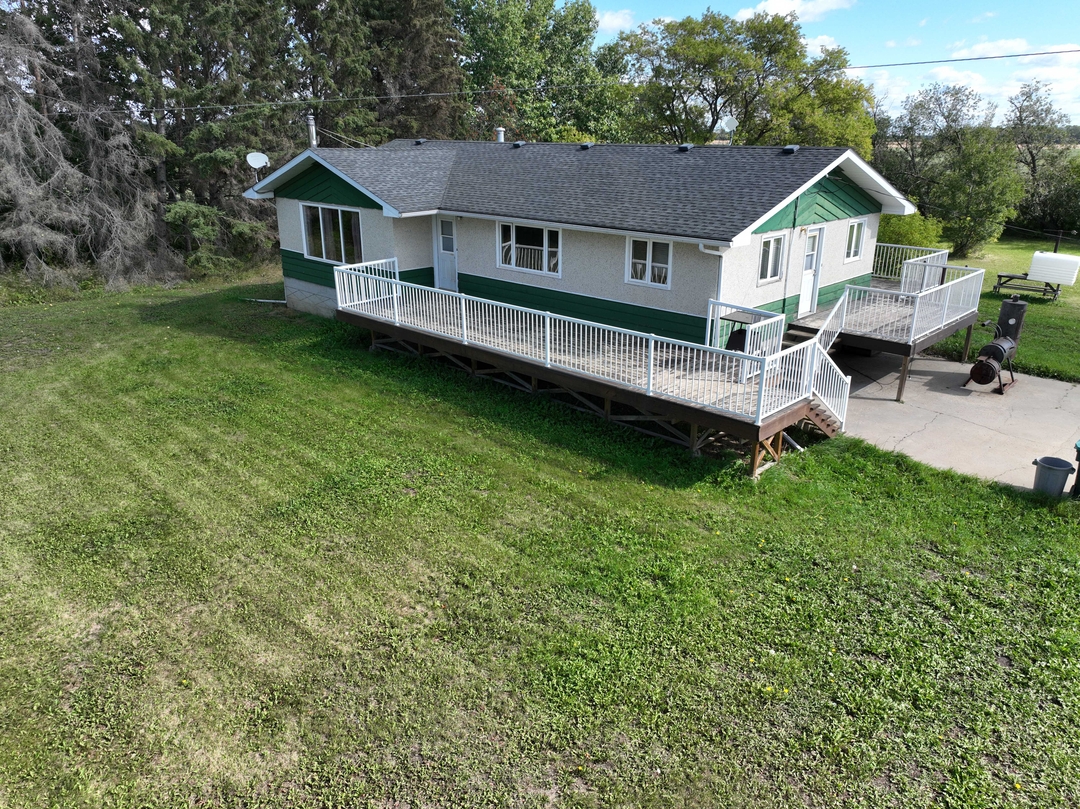 5 bedroom, 2 bath home on 9.98 acres in Athabasca County - 2 - 1732141720783_2 low