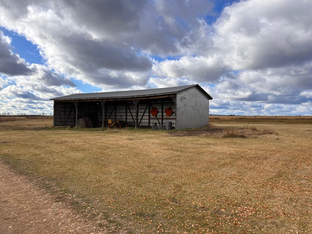 5 bedroom, 2 bath home on 9.98 acres in Athabasca County - 10 - 1732141720783_29