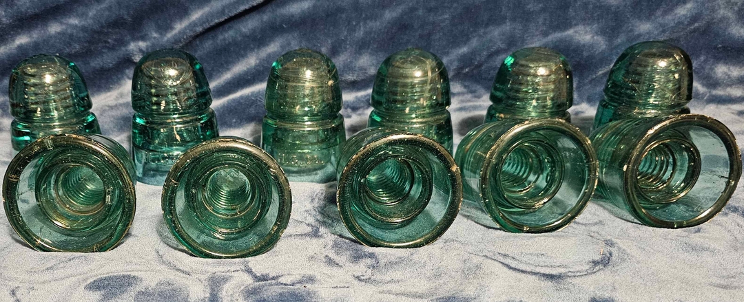 11 - LOT of HEMINGRAY BEEHIVE CD145 AQUA INSULATORS - VERY NICE CONDITION - 3 - 1733374540030_20240924_225934