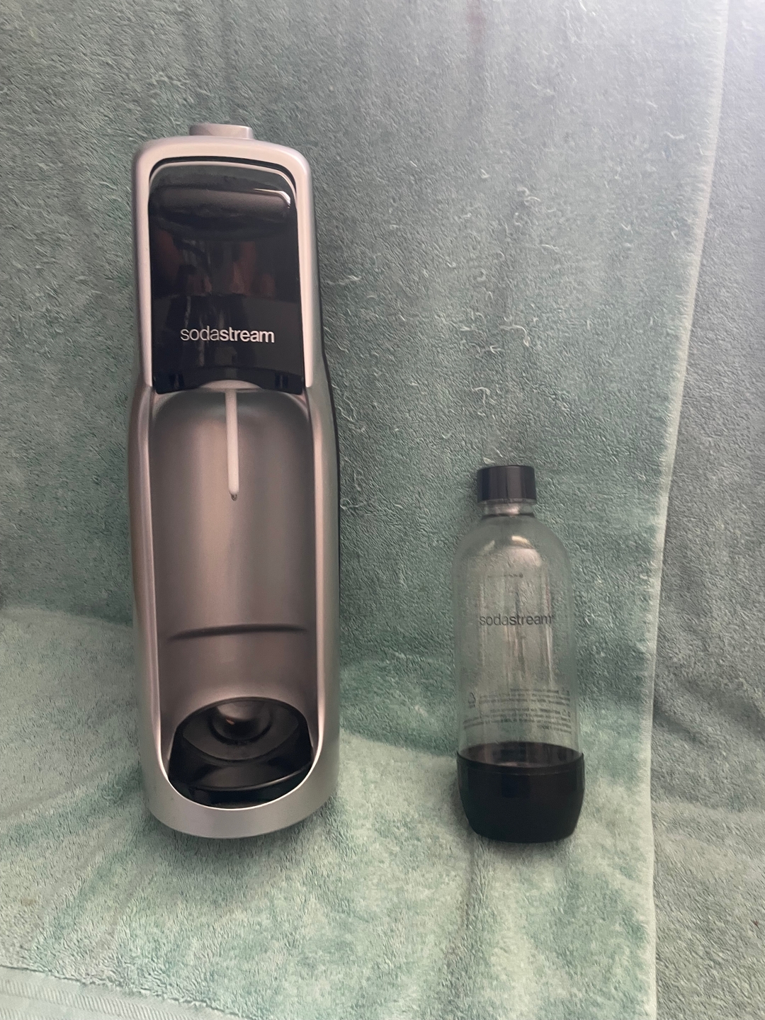 Barely used Soda stream  - 1 - 1734121840194_IMG_9472