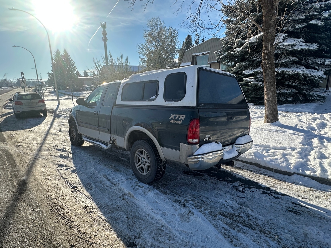 2003 ford f150 xlt - 2 - 1734204919276_IMG_2275