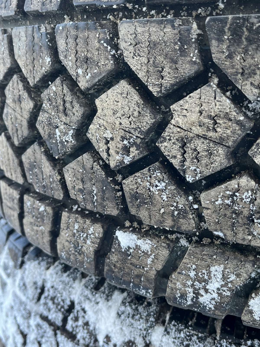 T275 65 R18 Winter Tires - 3 - 1734880674308_IMG_4370-1600