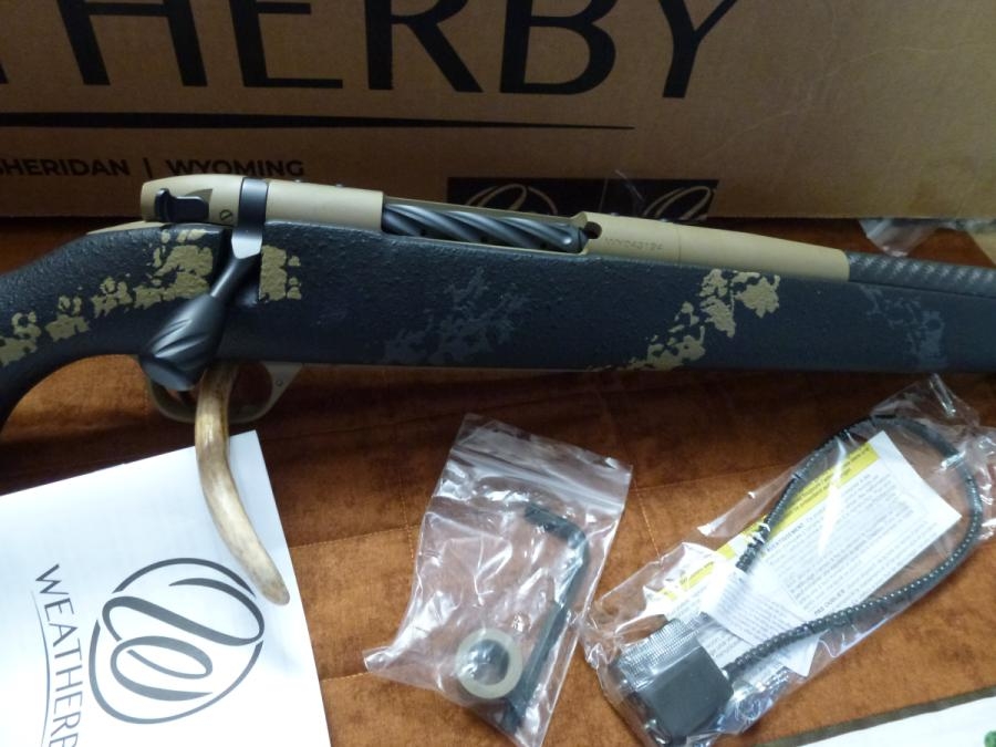 ***FREE SHIPPING***RARE***NEW IN BOX**UNFIRED**WEATHERBY MKV CARBONMARK CUSTOM  6.5 WBY RPM - 3 - 1735857089404_P1030965