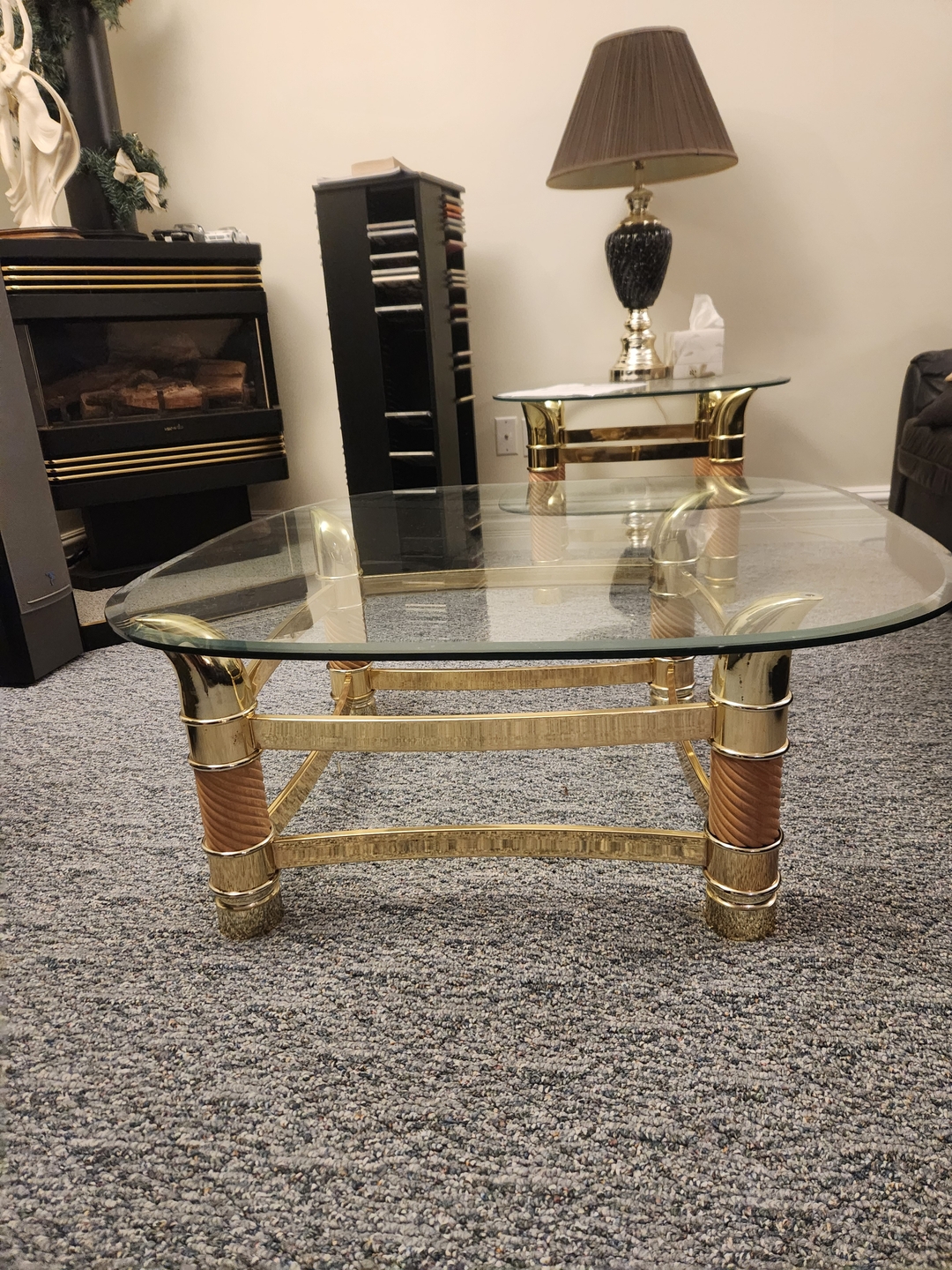 Coffee and 2 End Tables - 4 - 1735931316604_20250103_102254