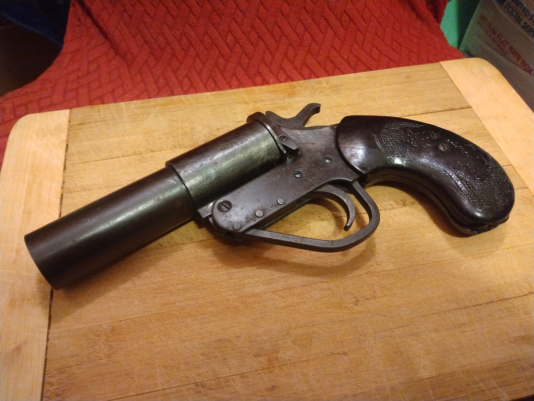 Original British WWII Webley No 1 Mk V Flare gun Signal Pistol $700 - 2 - 1736754188650_IMG_20250113_015630949