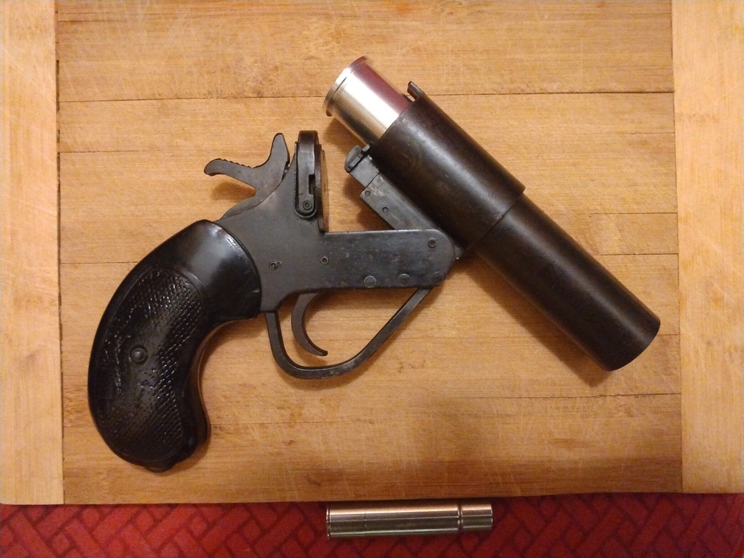 Original British WWII Webley No 1 Mk V Flare gun Signal Pistol $700 - 3 - 1736754200181_IMG_20250113_015703289