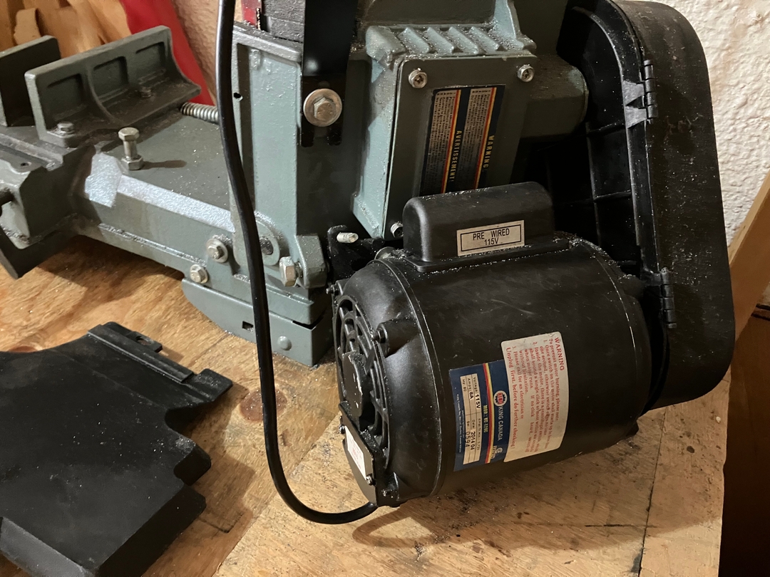 metal cutting bandsaw - 2 - 1736967129436_bsaw2