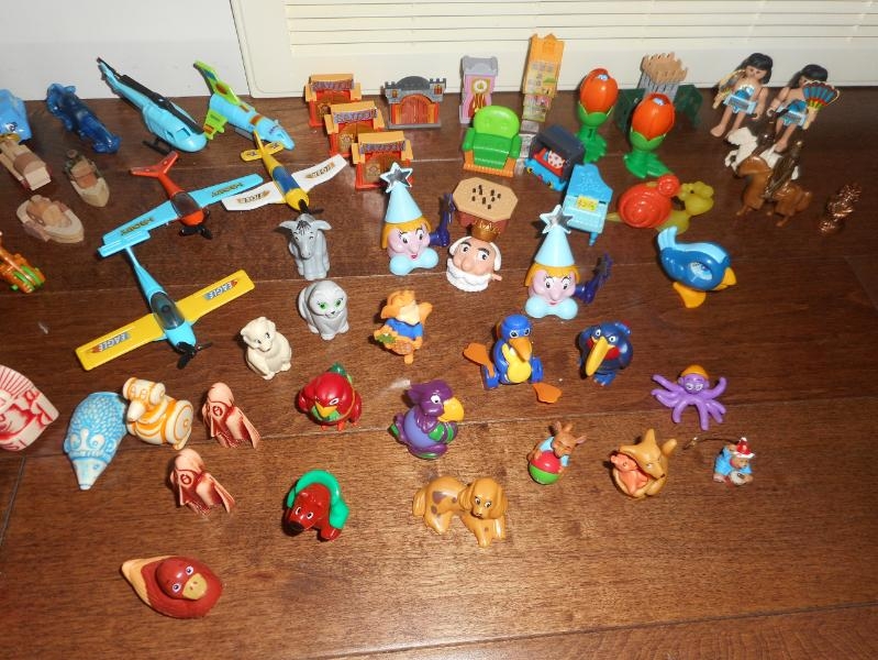 Vintage Kinder Surprise Toy Collection  - 3 - 1737481343564_Kinder surprise 3