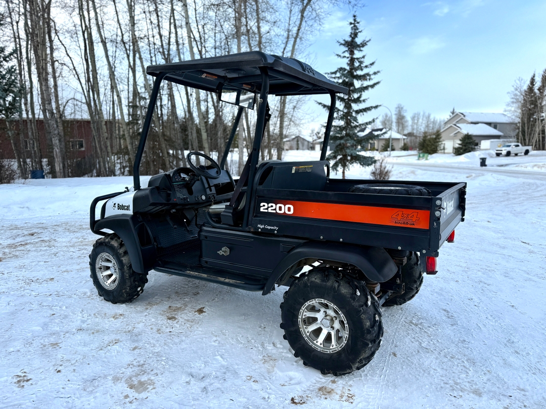 Bobcat 2200 – Reliable Kubota Diesel - 9 - 1737530756776_IMG_7987