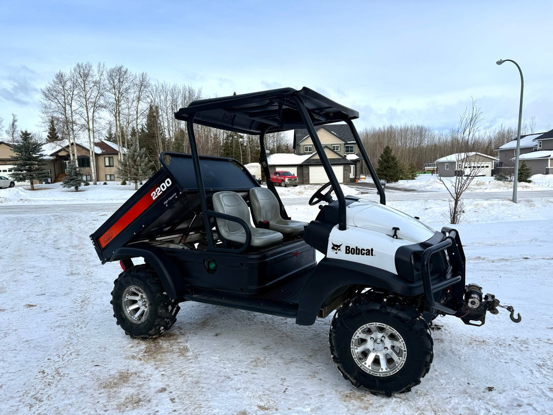 Bobcat 2200 – Reliable Kubota Diesel - 15 - 1737530756776_IMG_8015