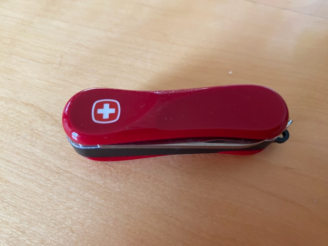 Victorinox Swiss Army Knife - 2 - 1737926380178_Multi Tool 3