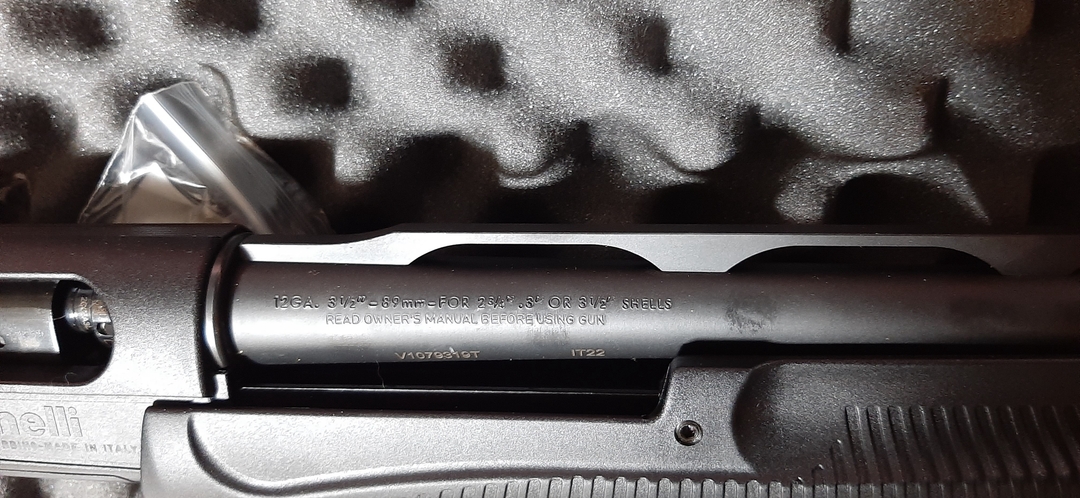 12 GAUGE BENELLI SUPERNOVA PUMP SHOTGUN - 3 - 1738001131933_130312[1]