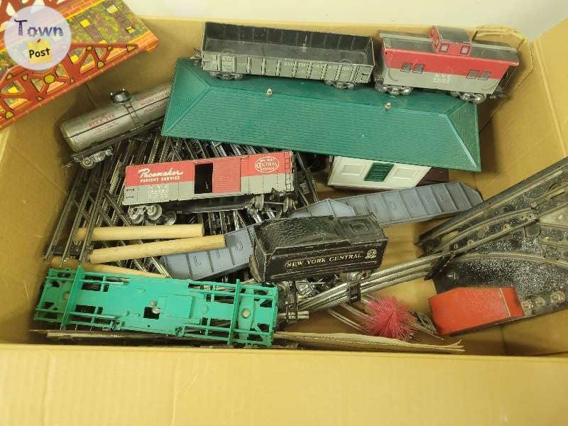 Lionel Model Railroad  Engines Box Cars 027 Scale - 23 - 698613-1649352513_21