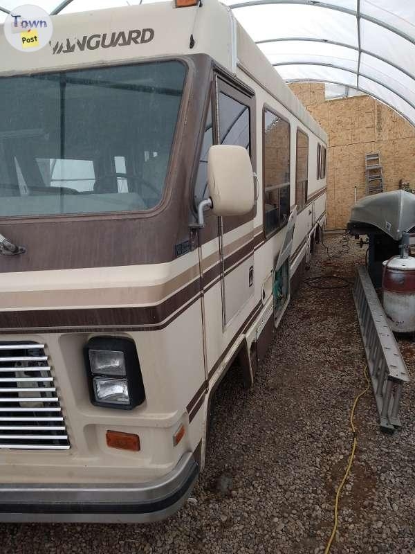 1985 Vanguard Class A Motorhome w. new motor - 3 - 728666-1654007655_1