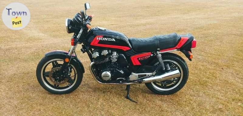 1982 Honda CB900F SuperSport - 3 - 767908-1660850129_1