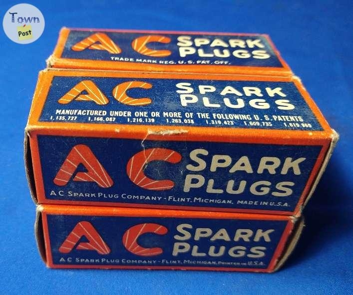 Vintage Spark Plugs - New Old Stock - 5 - 844071-1674592131_3