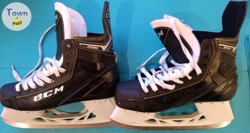 CCM 9350 Super Tacks Size 8 Skates - 1 - 848133-1675297734