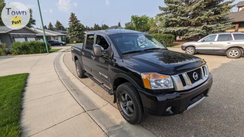 2014 Nissan Titan Pro4X Loaded only 49000km. - 2 - 925604-1690830205_0