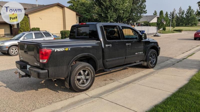 2014 Nissan Titan Pro4X Loaded only 49000km. - 4 - 925604-1690830205_2