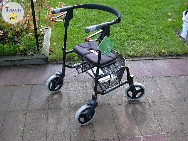 IMMACULATE NEXUS 3 ROLLATOR WALKER FOR SALE - 1 - 968927-1700072108