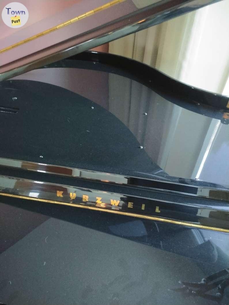 baby grand piano (electronic as well) - 2 - 975113-1700955174_0