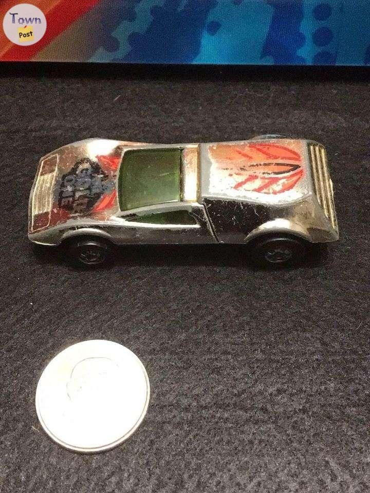 Hot Wheels 1969 Buzz Off the Gold One car loose. - 2 - 984624-1702987061_0