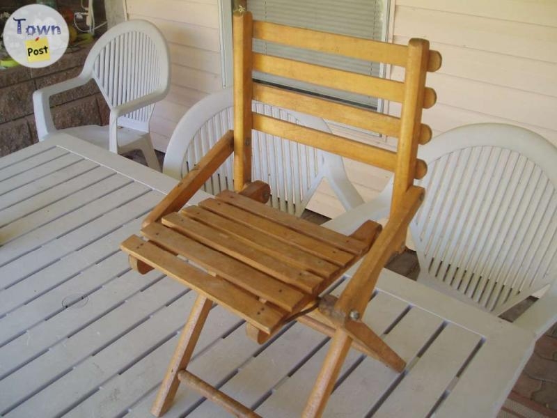 very old folding chair for kids - 1 - 997667-1706115320