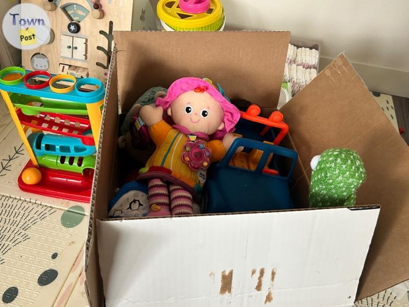 Big box of toys - 3 - 1003515-1707342550_1