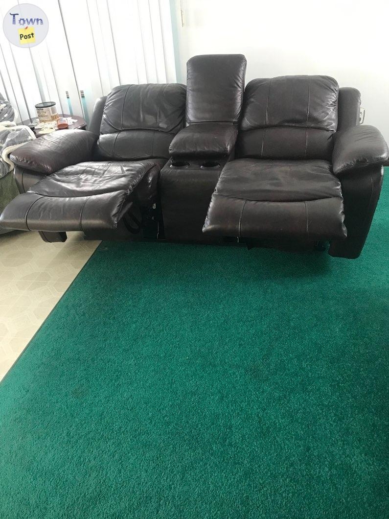 Lazy Boy electric reclining leather couch - 2 - 1006350-1708036981_0