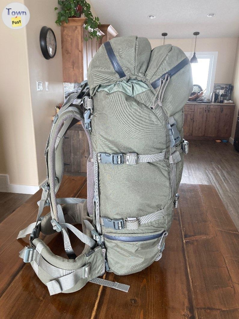 Mystery Ranch backpack for sale ! - 1 - 1015909-1709777248