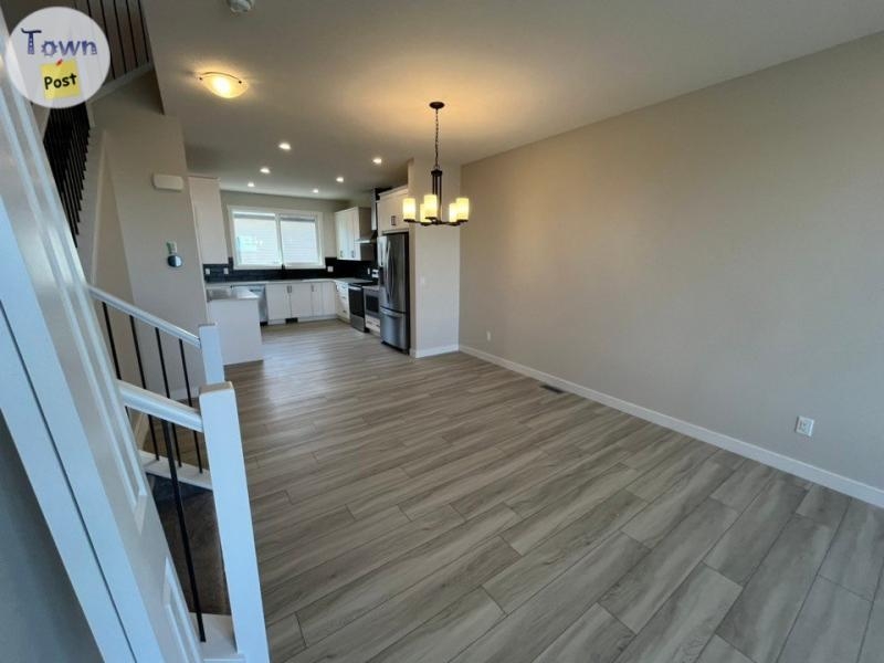 BRAND NEW 3 bedroom townhouse Sage Hill! - 4 - 1018064-1710290885_2