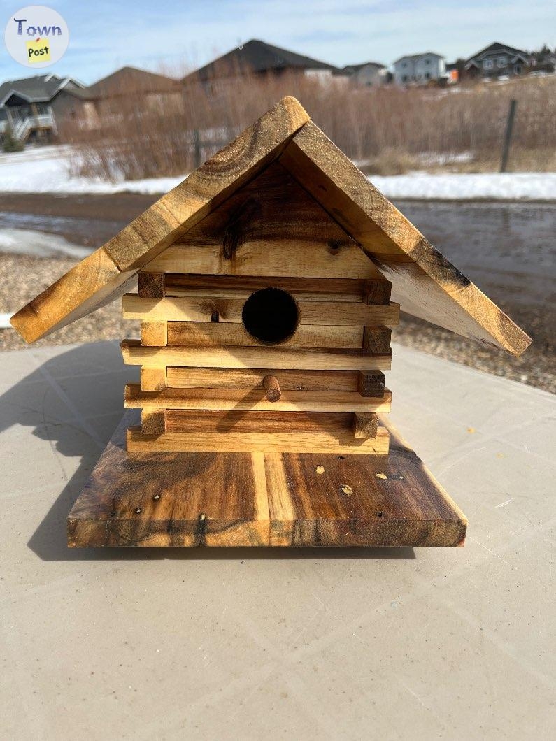 Log bird house - 1 - 1019117-1710534939