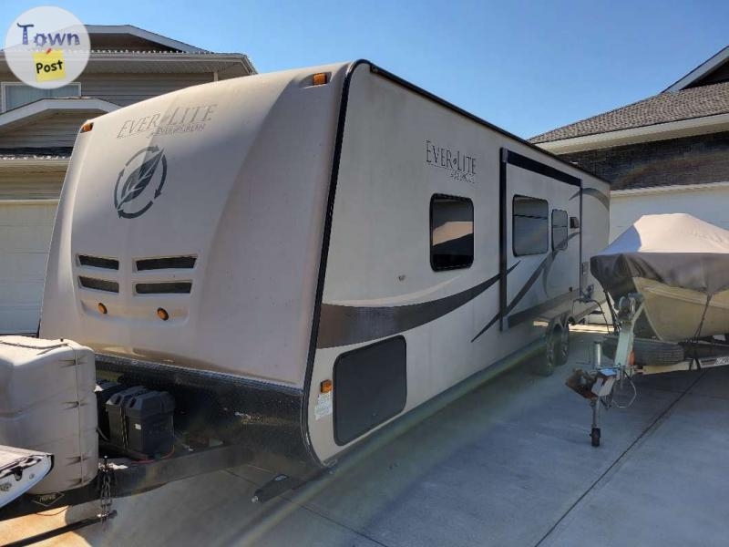 Bunkhouse Travel Trailer - 11 - 1023097-1712849837_0