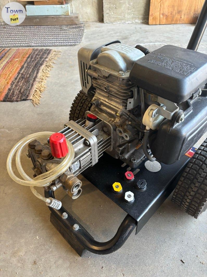 Gas power washer - 2 - 1025568-1712008846_0