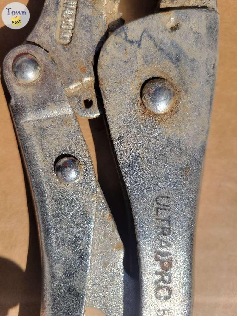 UltraPro Locking Pliers - 1 - 1028165-1712629236