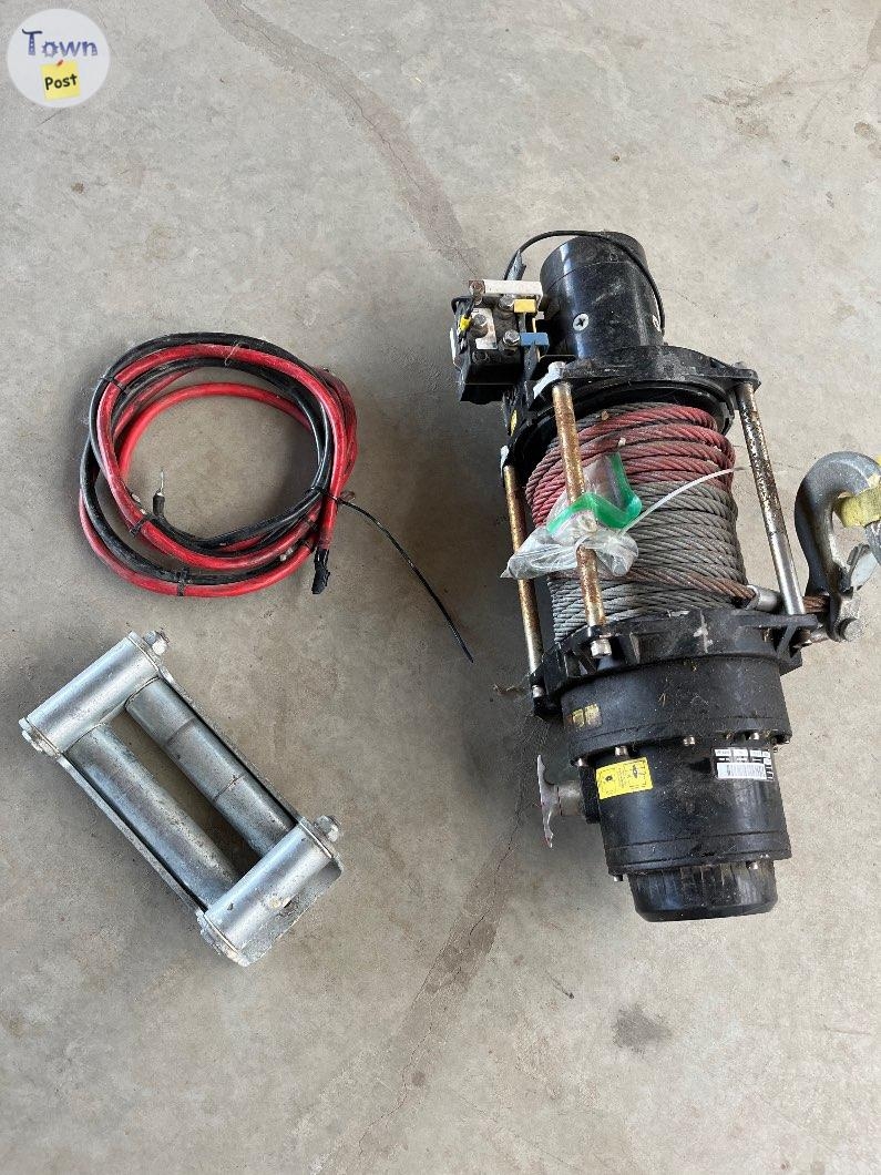 Warn  winch - 1 - 1030086-1713122373