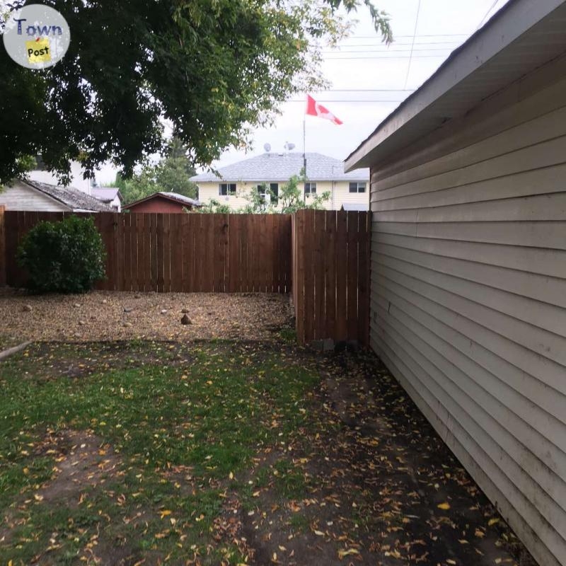 Privacy Fence Installation   - 5 - 1032808-1713796699_0