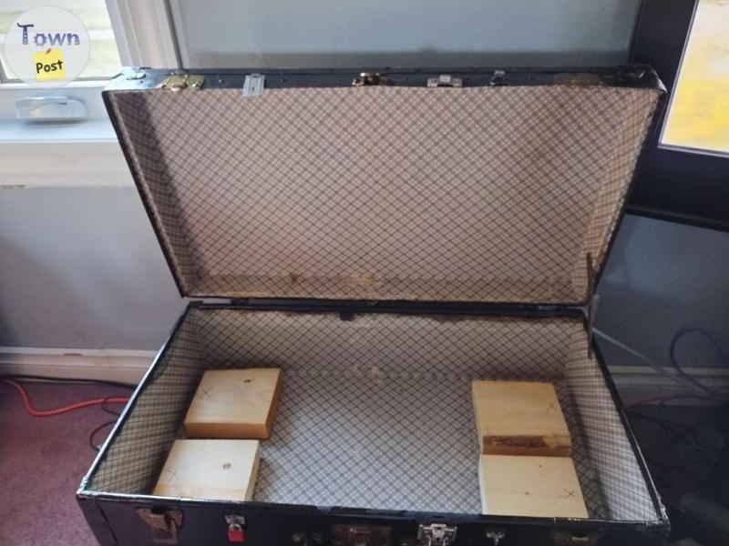 Vintage footlocker/trunk coffee table  - 3 - 1034336-1714179786_1