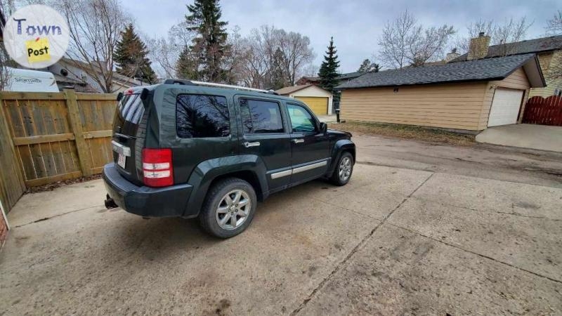 2010 jeep liberty  - 3 - 1038764-1715309631_1