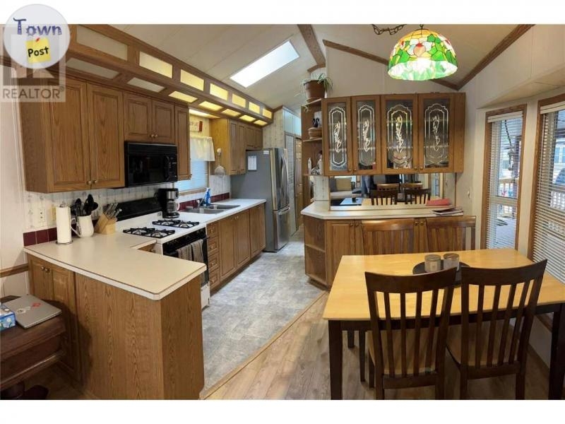 Beautiful Scotch Creek BC, Park model and lot in Caravans West - 2 - 1042134-1716233840_0