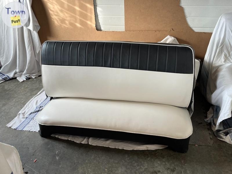 J J Upholstery service  - 3 - 1043079-1716496510_1