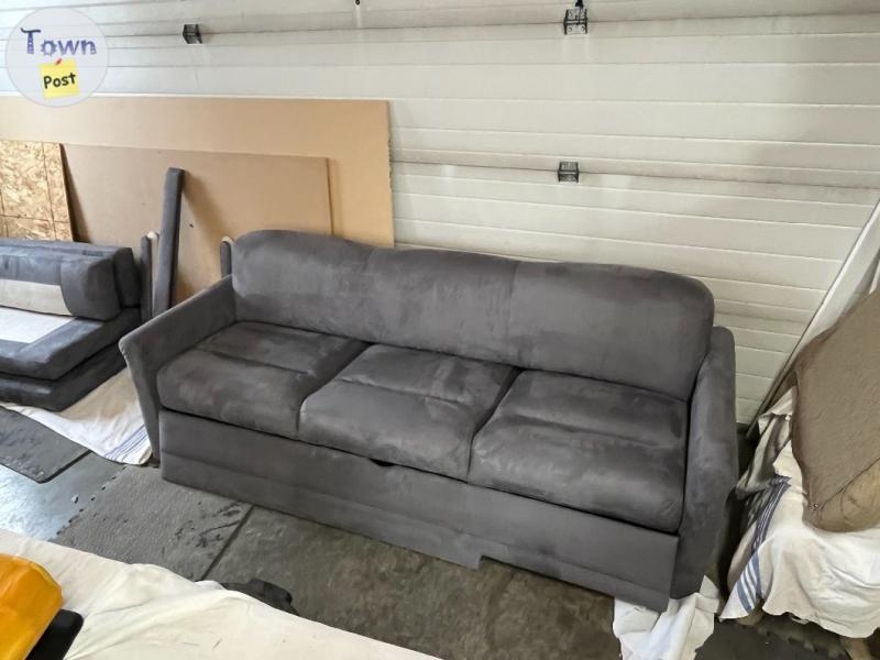 J J Upholstery service  - 45 - 1043079-1716496510_43