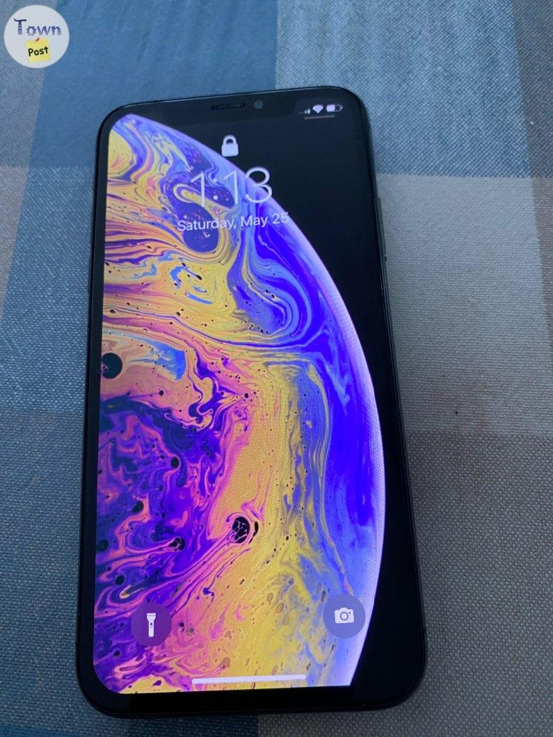 iPhone XS 64GB unlocked work with any provider - 1 - 1043663-1716664591