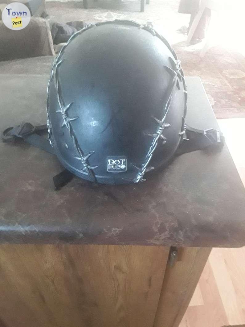 Used motorcycle helmet dot approved - 2 - 1055405-1719089678_0