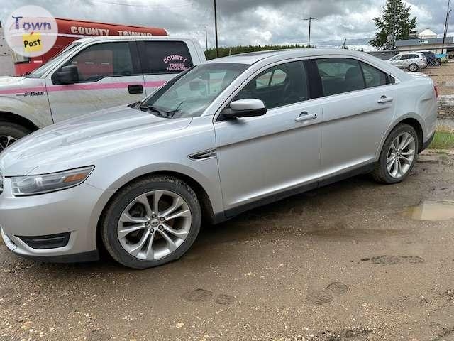 2012 Ford Taurus - 6 - 1057027-1719505137_4