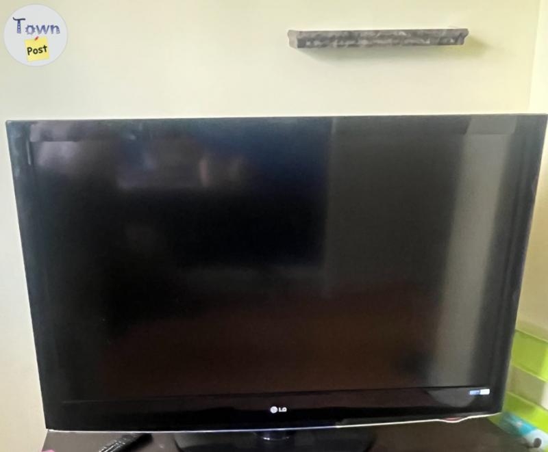 47” LG smart tv - 1 - 1058434-1719882084