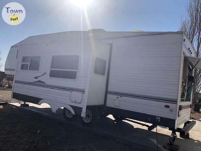 2006 Dutchmen Fifth Wheel 26ft - 5 - 1060010-1720291534_0