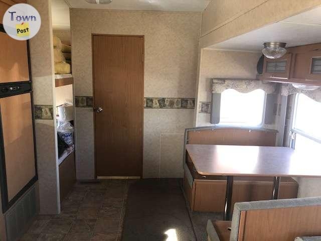 2006 Dutchmen Fifth Wheel 26ft - 15 - 1060010-1720291534_10