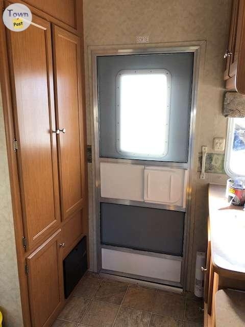 2006 Dutchmen Fifth Wheel 26ft - 22 - 1060010-1720291534_17